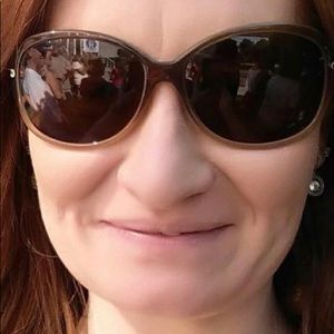 Meet your Posher, Helena